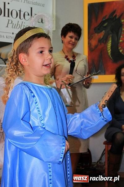 Zdjęcie w galerii na portalu naszraciborz.pl: W bibliotece zabrzmiały kolędy i pastorałki wiadomości z regionu