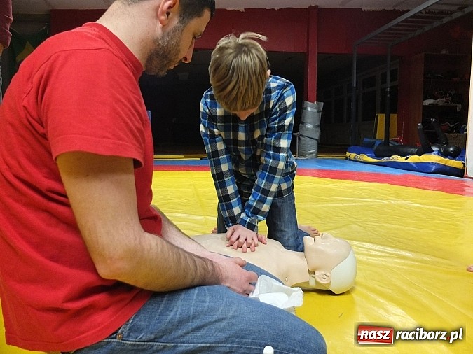 Zdjęcie w galerii na portalu naszraciborz.pl: W Łamatorze prowadzą zajęcia profilaktyczne wiadomości z regionu