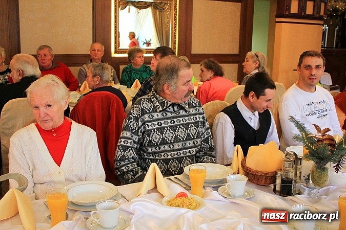 Zdjęcie w galerii na portalu naszraciborz.pl: Wigilia dla chorych i samotnych... wiadomości z regionu