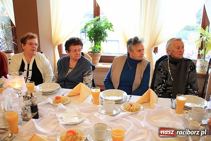Zdjęcie w galerii na portalu naszraciborz.pl: Wigilia dla chorych i samotnych... wiadomości z regionu