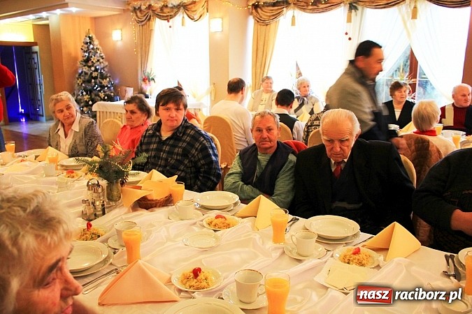 Zdjęcie w galerii na portalu naszraciborz.pl: Wigilia dla chorych i samotnych... wiadomości z regionu