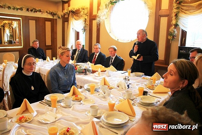 Zdjęcie w galerii na portalu naszraciborz.pl: Wigilia dla chorych i samotnych... wiadomości z regionu