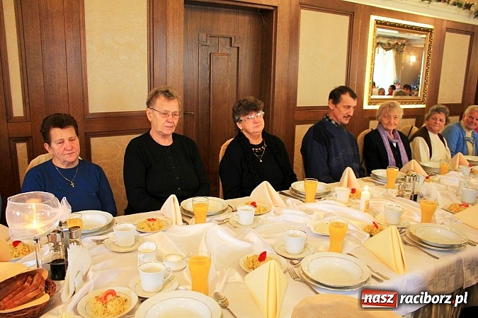 Zdjęcie w galerii na portalu naszraciborz.pl: Wigilia dla chorych i samotnych... wiadomości z regionu