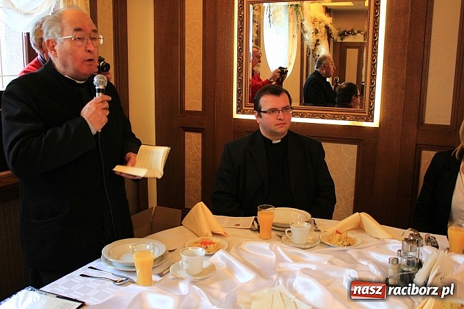 Zdjęcie w galerii na portalu naszraciborz.pl: Wigilia dla chorych i samotnych... wiadomości z regionu