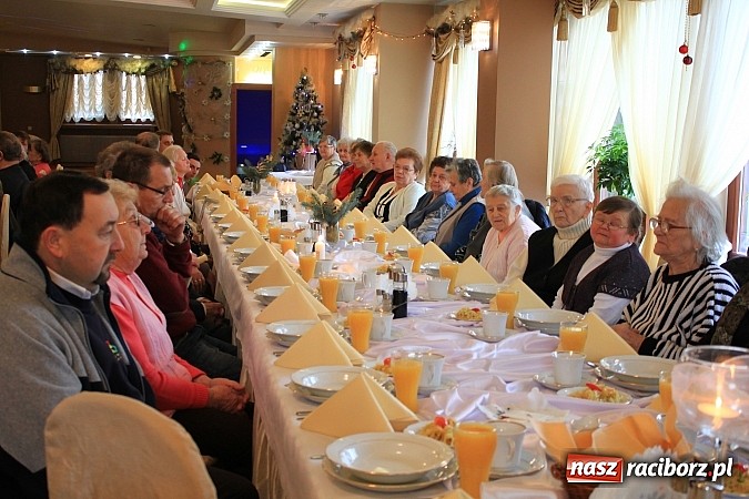 Zdjęcie w galerii na portalu naszraciborz.pl: Wigilia dla chorych i samotnych... wiadomości z regionu