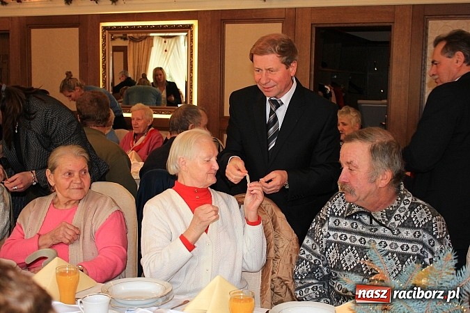 Zdjęcie w galerii na portalu naszraciborz.pl: Wigilia dla chorych i samotnych... wiadomości z regionu