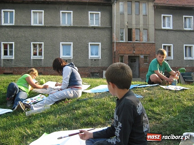 Zdjęcie w galerii na portalu naszraciborz.pl: Co robią streetworkerzy w Raciborzu? wiadomości z regionu