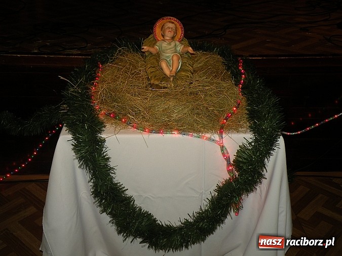 Zdjęcie w galerii na portalu naszraciborz.pl: Jasełkowy wieczór w MDK-u wiadomości z regionu