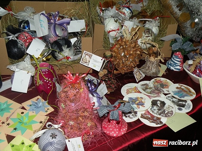 Zdjęcie w galerii na portalu naszraciborz.pl: Jasełkowy wieczór w MDK-u wiadomości z regionu