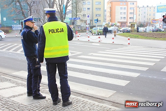 Zdjęcie w galerii na portalu naszraciborz.pl: Rowerzysta potrącił na pasach 68-latkę wiadomości z regionu