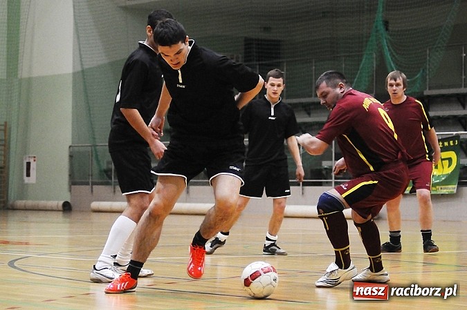 Zdjęcie w galerii na portalu naszraciborz.pl: HLPN: Nerwowo i czerwono w pierwszej lidze wiadomości z regionu