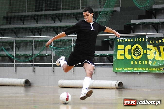 Zdjęcie w galerii na portalu naszraciborz.pl: HLPN: Nerwowo i czerwono w pierwszej lidze wiadomości z regionu