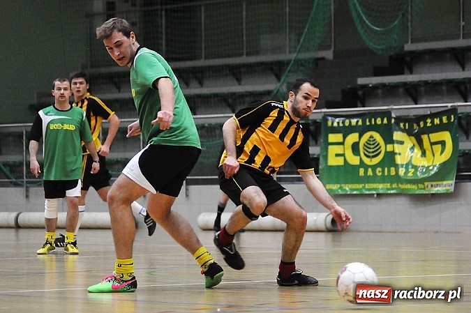 Zdjęcie w galerii na portalu naszraciborz.pl: HLPN: Nerwowo i czerwono w pierwszej lidze wiadomości z regionu