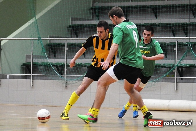 Zdjęcie w galerii na portalu naszraciborz.pl: HLPN: Nerwowo i czerwono w pierwszej lidze wiadomości z regionu