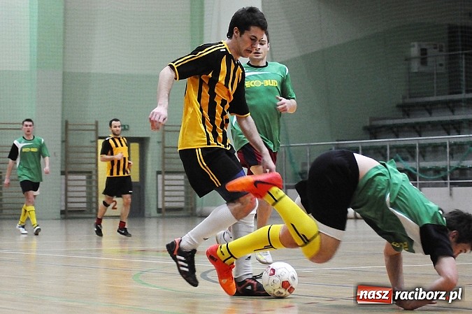 Zdjęcie w galerii na portalu naszraciborz.pl: HLPN: Nerwowo i czerwono w pierwszej lidze wiadomości z regionu