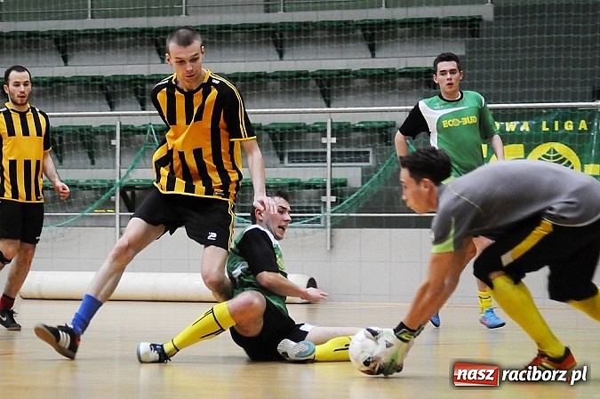 Zdjęcie w galerii na portalu naszraciborz.pl: HLPN: Nerwowo i czerwono w pierwszej lidze wiadomości z regionu