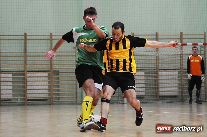 Zdjęcie w galerii na portalu naszraciborz.pl: HLPN: Nerwowo i czerwono w pierwszej lidze wiadomości z regionu