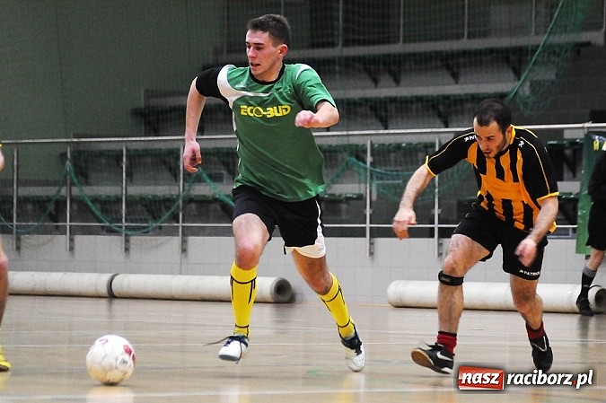 Zdjęcie w galerii na portalu naszraciborz.pl: HLPN: Nerwowo i czerwono w pierwszej lidze wiadomości z regionu