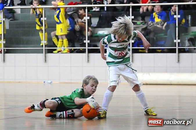 Zdjęcie w galerii na portalu naszraciborz.pl: Młodzi piłkarze walczyli w Rafako Arena wiadomości z regionu
