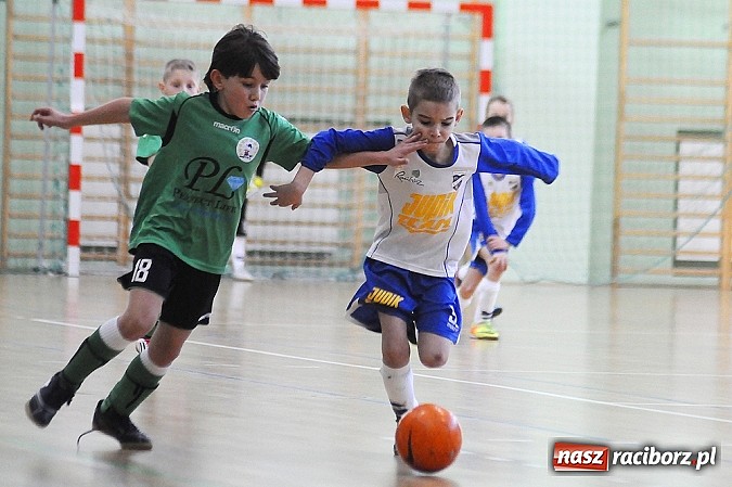 Zdjęcie w galerii na portalu naszraciborz.pl: Młodzi piłkarze walczyli w Rafako Arena wiadomości z regionu