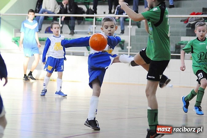 Zdjęcie w galerii na portalu naszraciborz.pl: Młodzi piłkarze walczyli w Rafako Arena wiadomości z regionu