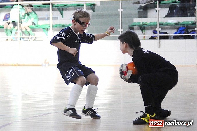 Zdjęcie w galerii na portalu naszraciborz.pl: Młodzi piłkarze walczyli w Rafako Arena wiadomości z regionu