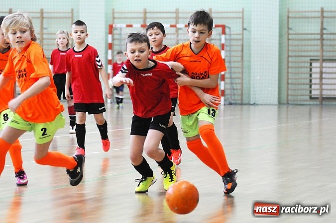 Zdjęcie w galerii na portalu naszraciborz.pl: Młodzi piłkarze walczyli w Rafako Arena wiadomości z regionu