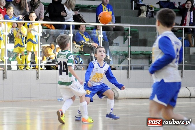 Zdjęcie w galerii na portalu naszraciborz.pl: Młodzi piłkarze walczyli w Rafako Arena wiadomości z regionu