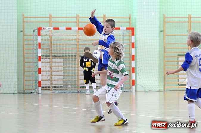 Zdjęcie w galerii na portalu naszraciborz.pl: Młodzi piłkarze walczyli w Rafako Arena wiadomości z regionu