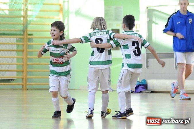 Zdjęcie w galerii na portalu naszraciborz.pl: Młodzi piłkarze walczyli w Rafako Arena wiadomości z regionu