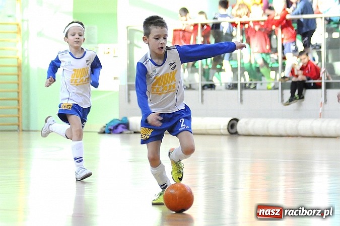 Zdjęcie w galerii na portalu naszraciborz.pl: Młodzi piłkarze walczyli w Rafako Arena wiadomości z regionu