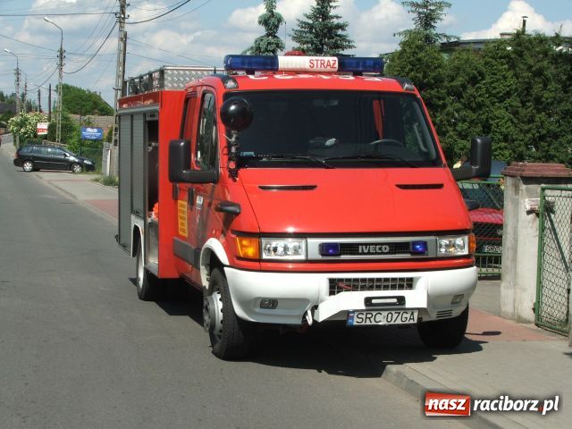 Zdjęcie w galerii na portalu naszraciborz.pl: Kolizja spowodowała wielki korek wiadomości z regionu