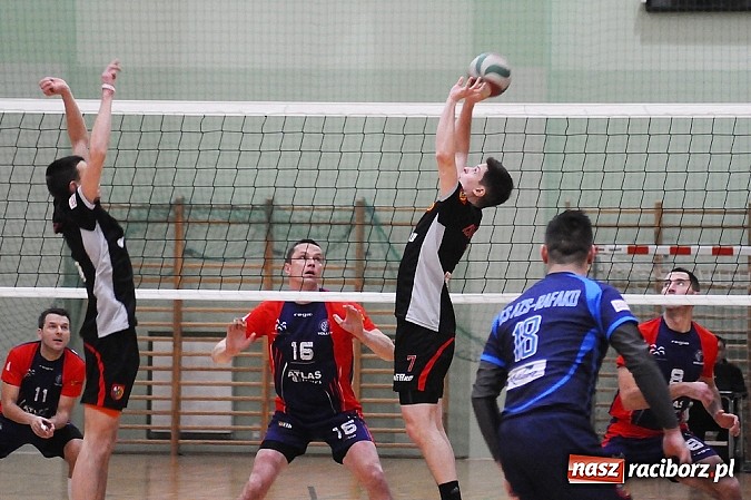 Zdjęcie w galerii na portalu naszraciborz.pl: AZS Rafako pokonany w derbach wiadomości z regionu