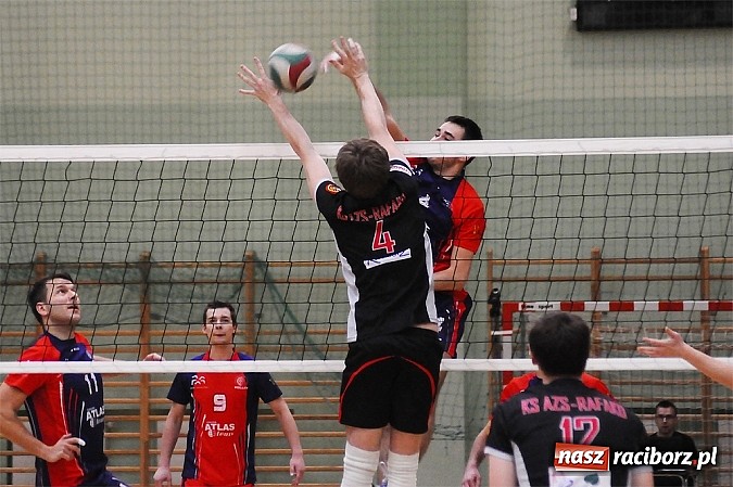 Zdjęcie w galerii na portalu naszraciborz.pl: AZS Rafako pokonany w derbach wiadomości z regionu