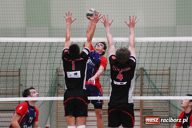 Zdjęcie w galerii na portalu naszraciborz.pl: AZS Rafako pokonany w derbach wiadomości z regionu