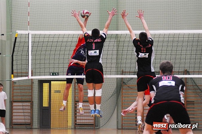 Zdjęcie w galerii na portalu naszraciborz.pl: AZS Rafako pokonany w derbach wiadomości z regionu