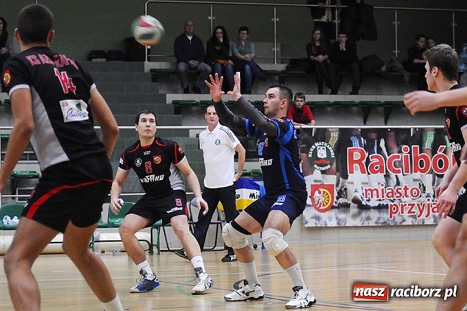 Zdjęcie w galerii na portalu naszraciborz.pl: AZS Rafako pokonany w derbach wiadomości z regionu