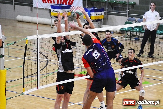 Zdjęcie w galerii na portalu naszraciborz.pl: AZS Rafako pokonany w derbach wiadomości z regionu