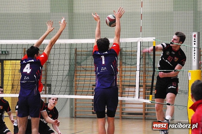 Zdjęcie w galerii na portalu naszraciborz.pl: AZS Rafako pokonany w derbach wiadomości z regionu