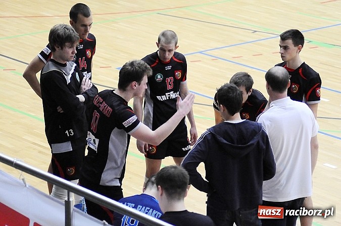 Zdjęcie w galerii na portalu naszraciborz.pl: AZS Rafako pokonany w derbach wiadomości z regionu