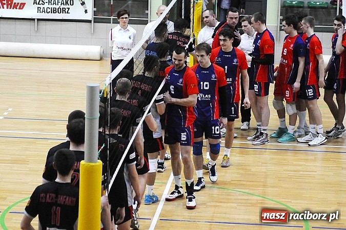 Zdjęcie w galerii na portalu naszraciborz.pl: AZS Rafako pokonany w derbach wiadomości z regionu