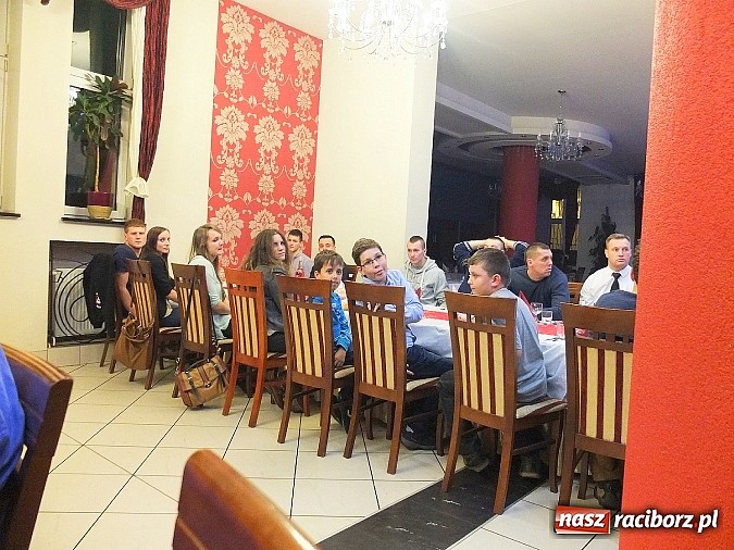 Zdjęcie w galerii na portalu naszraciborz.pl: Wigilijka u Łamatorów i Spartan wiadomości z regionu