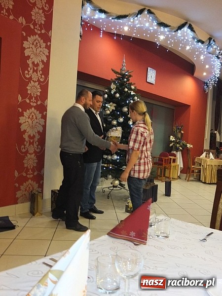 Zdjęcie w galerii na portalu naszraciborz.pl: Wigilijka u Łamatorów i Spartan wiadomości z regionu