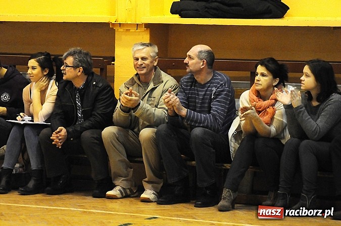 Zdjęcie w galerii na portalu naszraciborz.pl: Pewna wygrana krzanowickich siatkarek wiadomości z regionu