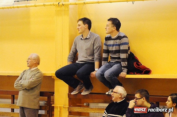 Zdjęcie w galerii na portalu naszraciborz.pl: Pewna wygrana krzanowickich siatkarek wiadomości z regionu