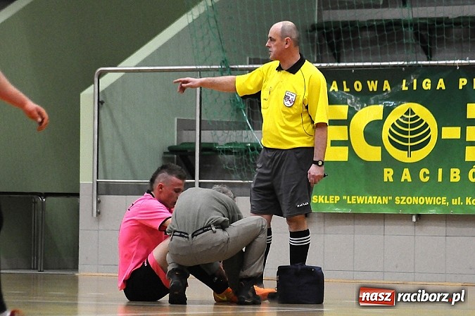 Zdjęcie w galerii na portalu naszraciborz.pl: Byki pokonały Żorską. Tritle i Feniks ciągle niepokonani wiadomości z regionu
