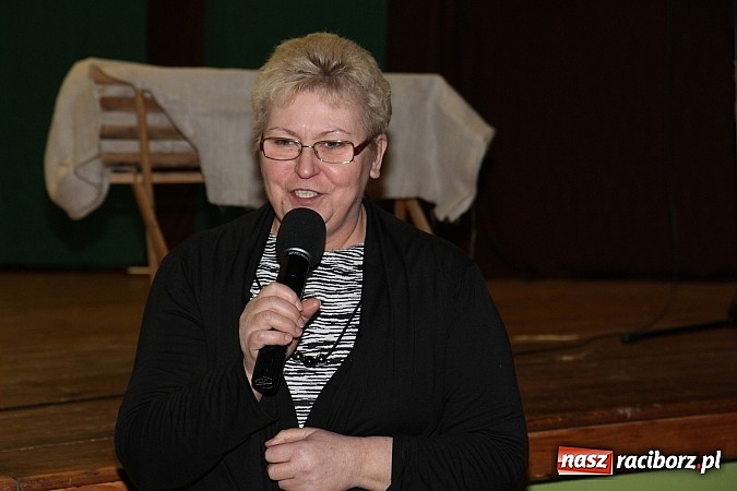 Zdjęcie w galerii na portalu naszraciborz.pl: Strajk w krainie świętego Mikołaja i tradycyjne kolędy w GOK-u w Kobyli wiadomości z regionu