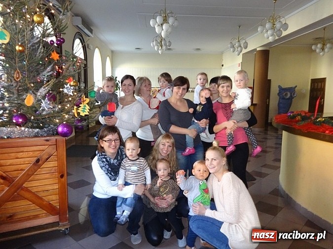 Zdjęcie w galerii na portalu naszraciborz.pl: Dzieci z Fiku-miku pożegnały stary rok wiadomości z regionu