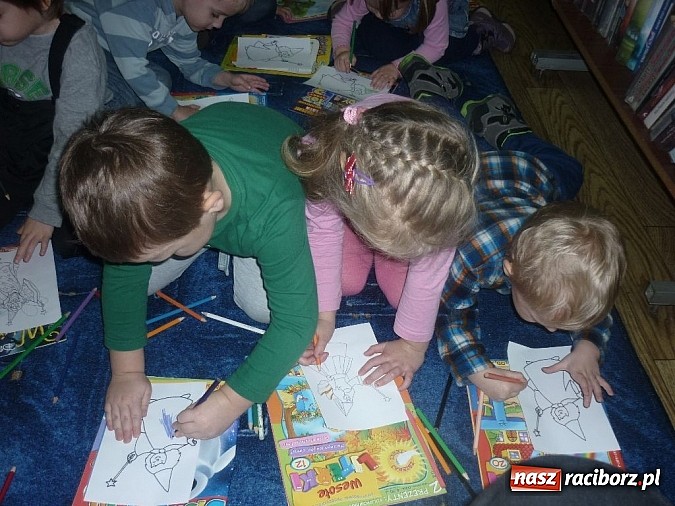 Zdjęcie w galerii na portalu naszraciborz.pl: Wróżki w Bibliotece na Ostrogu wiadomości z regionu