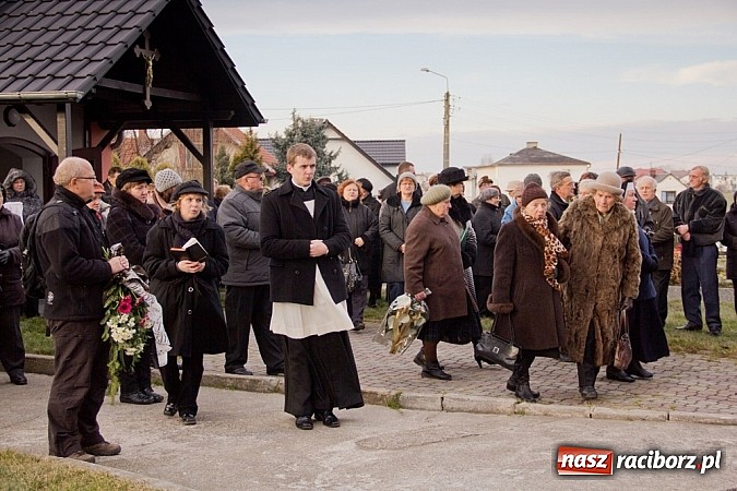 Zdjęcie w galerii na portalu naszraciborz.pl: W rodzinnym Borucinie pożegnano ks. prałata Herberta Hlubka wiadomości z regionu